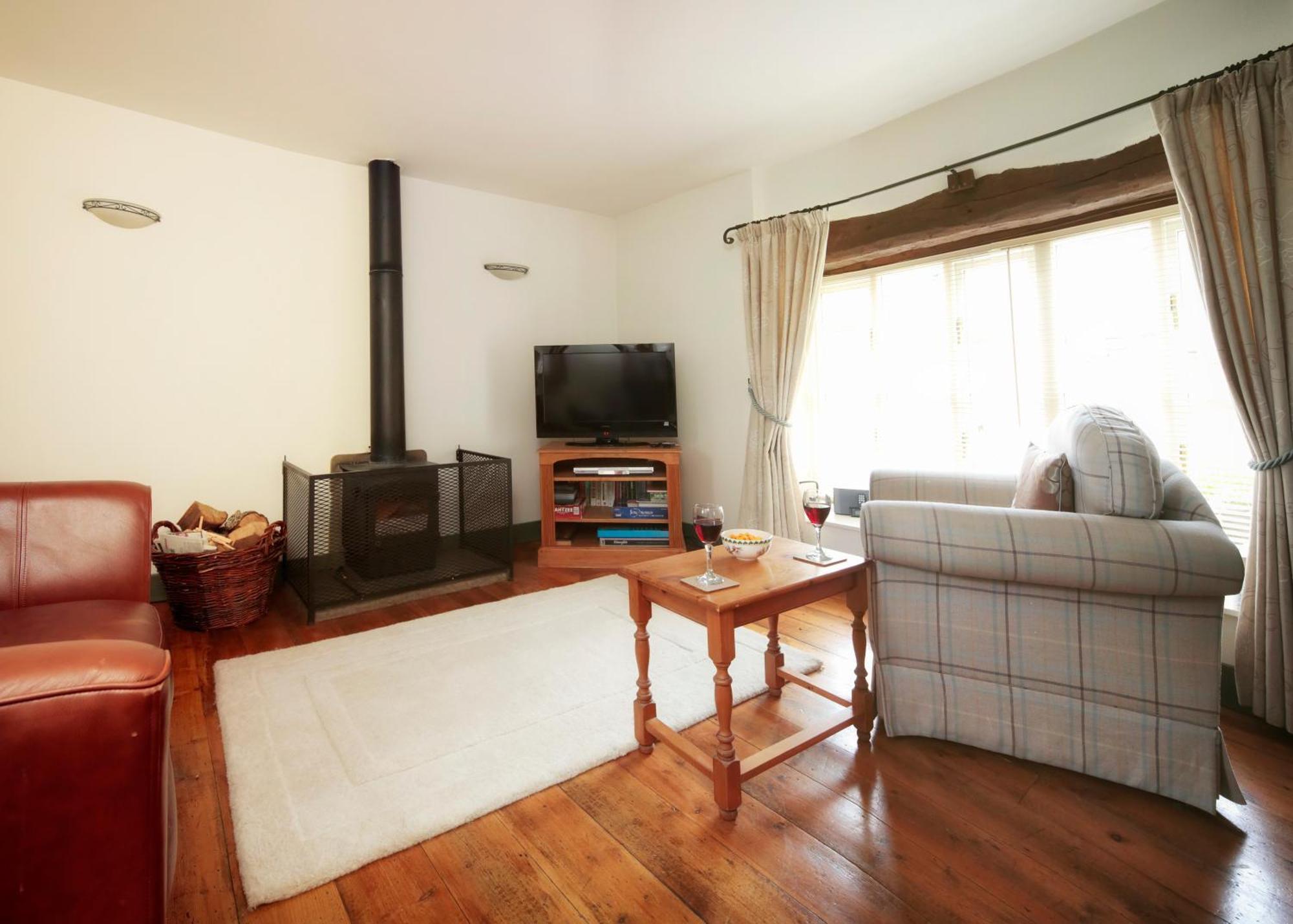 Long Barn Holiday Cottages Нютън Абът Екстериор снимка